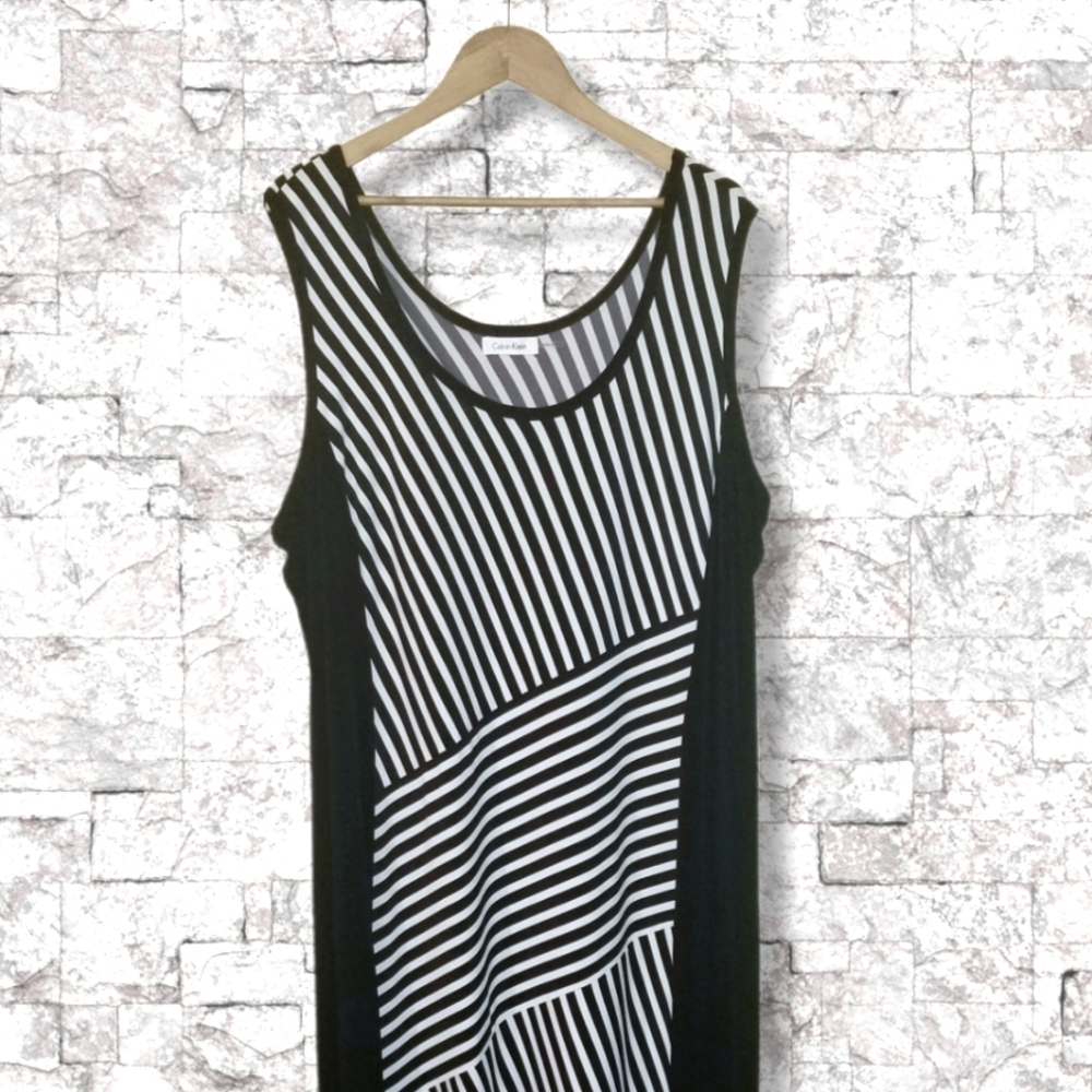 Calvin Klien Geometric Maxi Sleeveless Dress